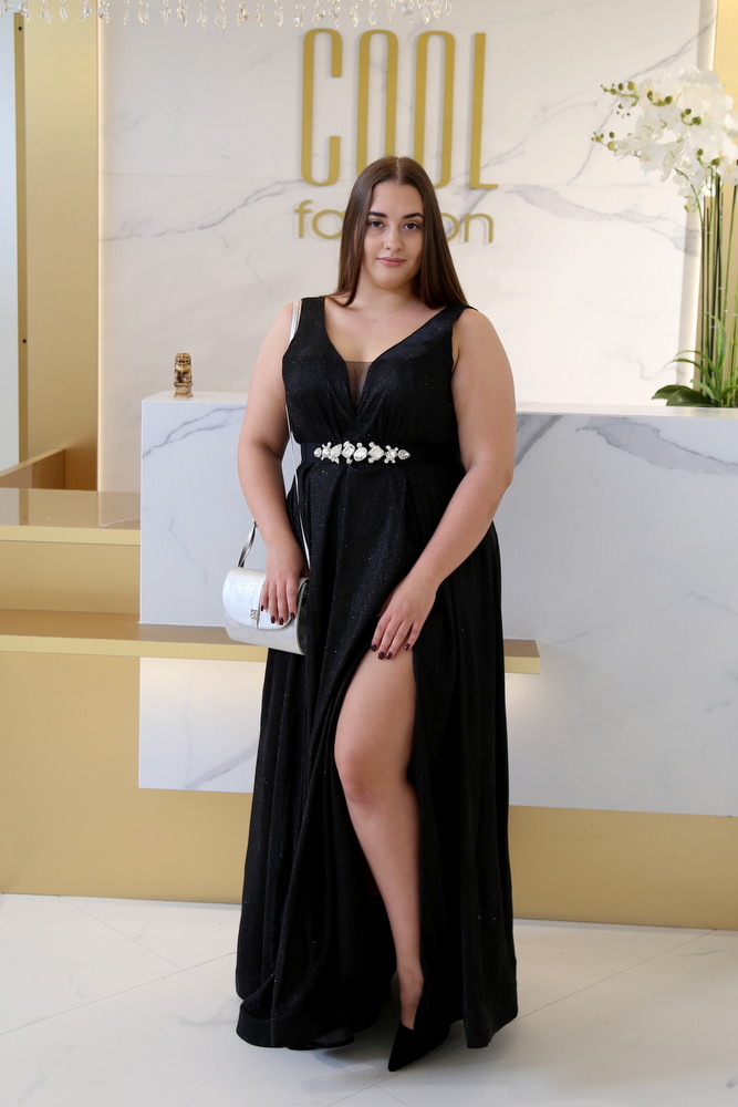 Nina fekete nagyméretű csillám maxi ruha