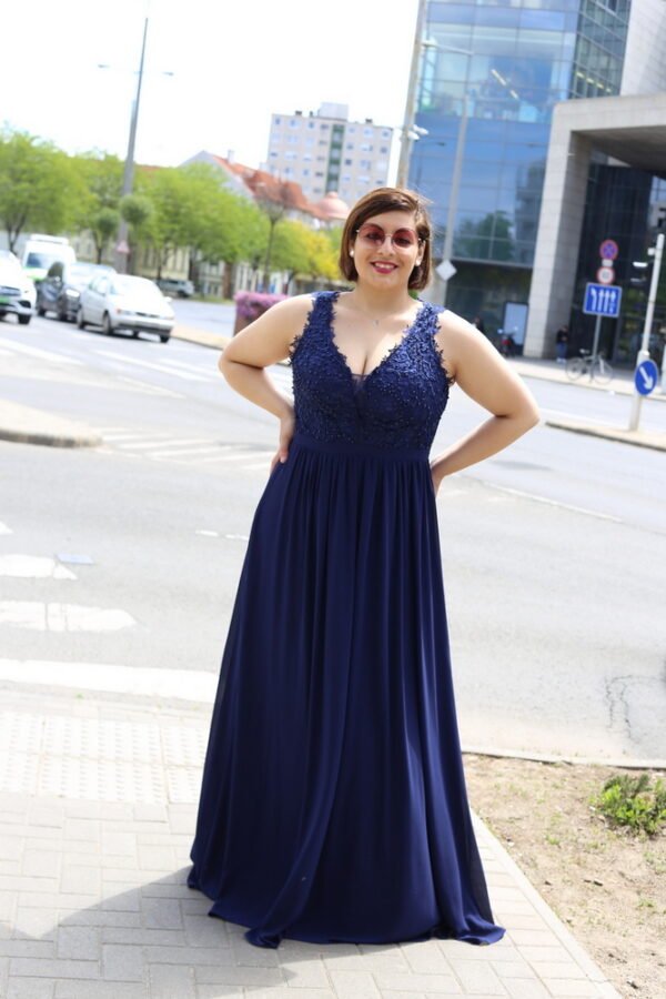 Molett push-up gyöngyös muszlin maxi ruha