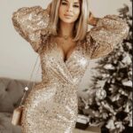 Arany puffos ujjú flitteres ruha