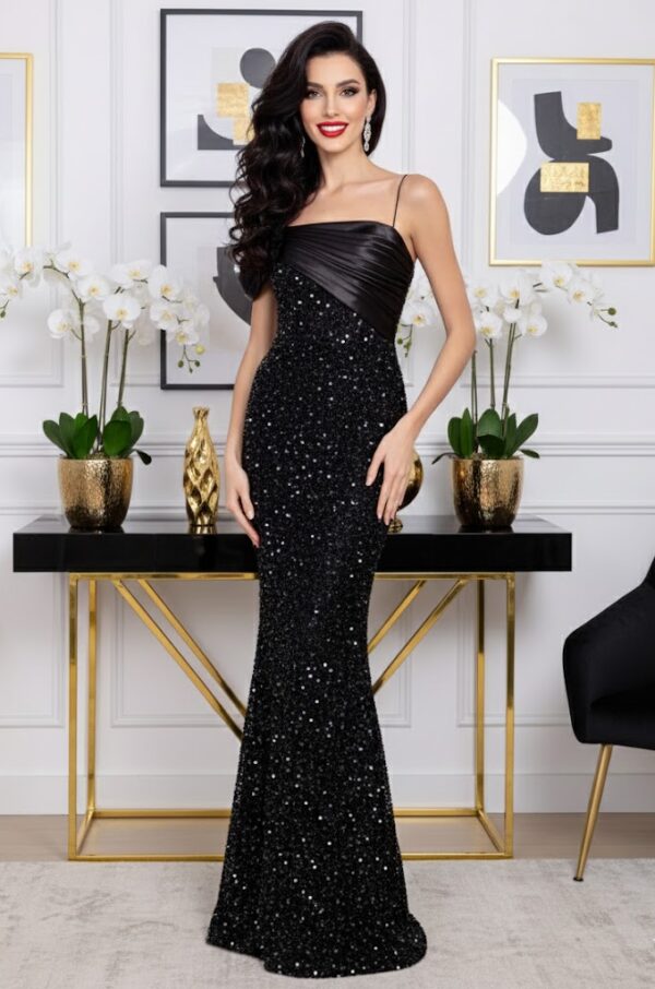 Demira fekete flitteres ejtett vállas maxi ruha