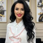 Yvett ekrü babarózsaszín zsabós blúz